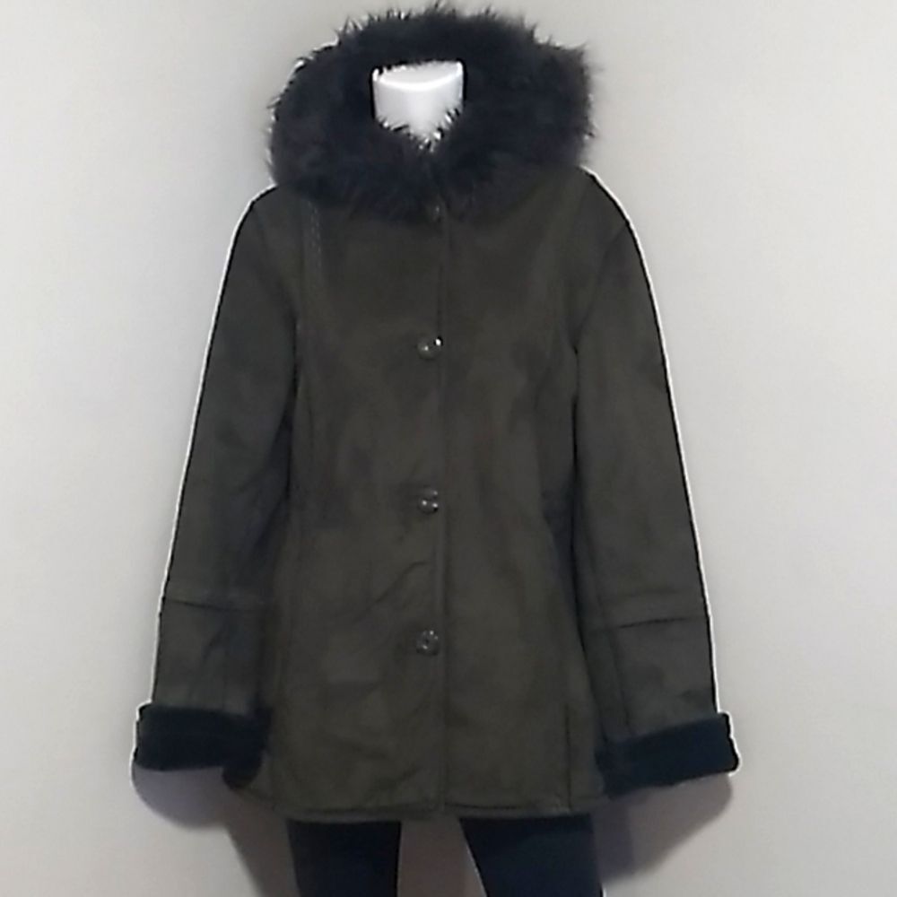Fitz-Wright Olive Green Suede Furry Hood Coat. Size Medium